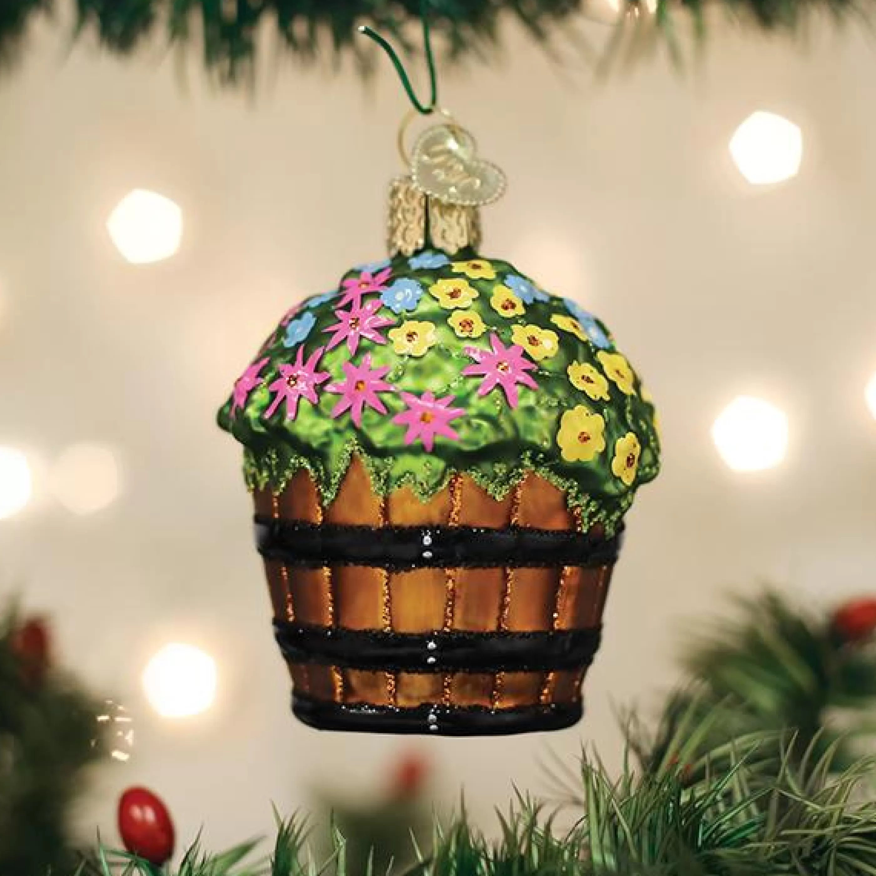 EAST WEST Whiskey Barrel With Flowers Ornament